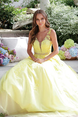 Enchanting Elegance: Floral Appliqué Prom Ball Gown for a Magical Night