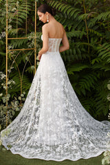 Enchanted Elegance: Cinderella Divine's Dreamy CB046W Gown