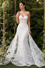Enchanted Elegance: Cinderella Divine's Dreamy CB046W Gown