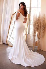 Captivating Elegance: Cinderella Divine's Off-the-Shoulder Trumpet Gown
