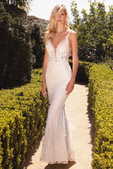 **Cinderella Divine CDS403W: Ethereal Elegance for Your Unforgettable Moment**