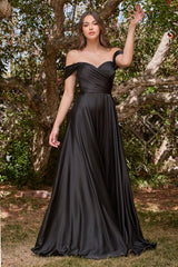 **Shneui's Enchanting Off-Shoulder Gown: Elegance and Glamour Embodied**