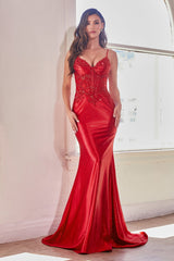 Captivating Fitted Evening Gown: Cinderella Divine's Nightlight of Glamour
