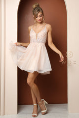 Nox Anabel's Shimmering Cocktail Dress: Captivate the Night with Alluring Elegance