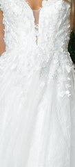 Nox Anabel's Exquisite V-Neck Floral Appliqué Wedding Gown: A Symphony of Sophistication