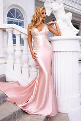 **Portia and Scarlett's Enchanting Evening Gown: A Symphony of Grace and Glamour**
