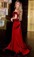 Captivating Hollywood Glamour: Portia and Scarlett's Red Carpet-Worthy Gown