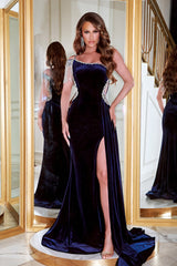 **Portia and Scarlett's Velvet Enchantment: A Gown for Unforgettable Moments**