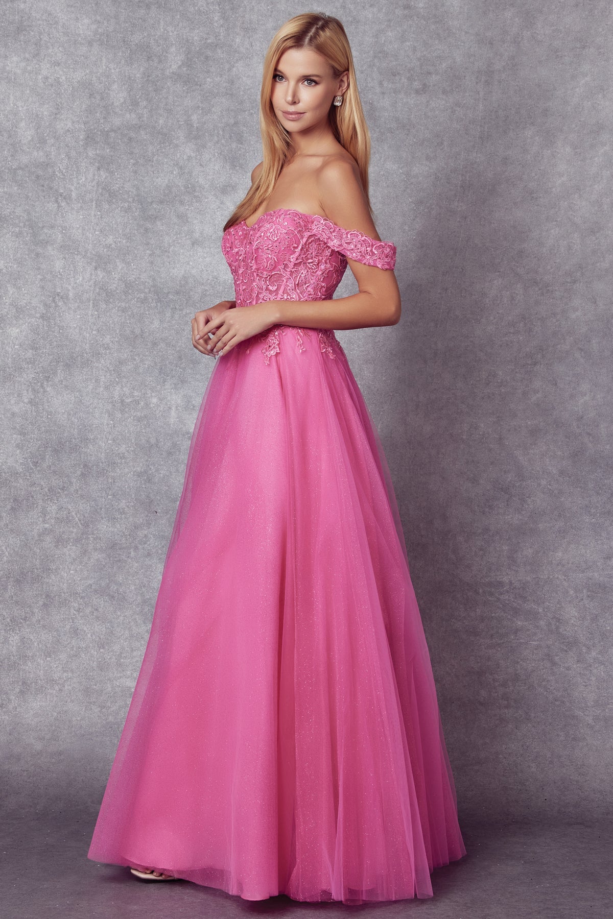 Enchanting Elegance Off-the-Shoulder Prom Gown: Shimmering Embroidered Tulle for Unforgettable Moments