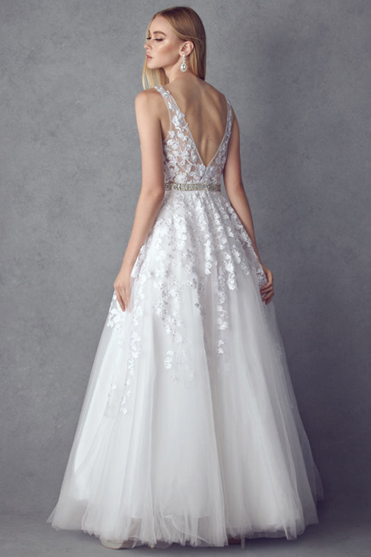 Enchanting Floral AppliquÃ© Prom Ball Gown: A Symphony of Elegance