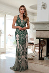 Everlasting Glamour: Shimmering Sequined Mermaid Gown for Unforgettable Occasions
