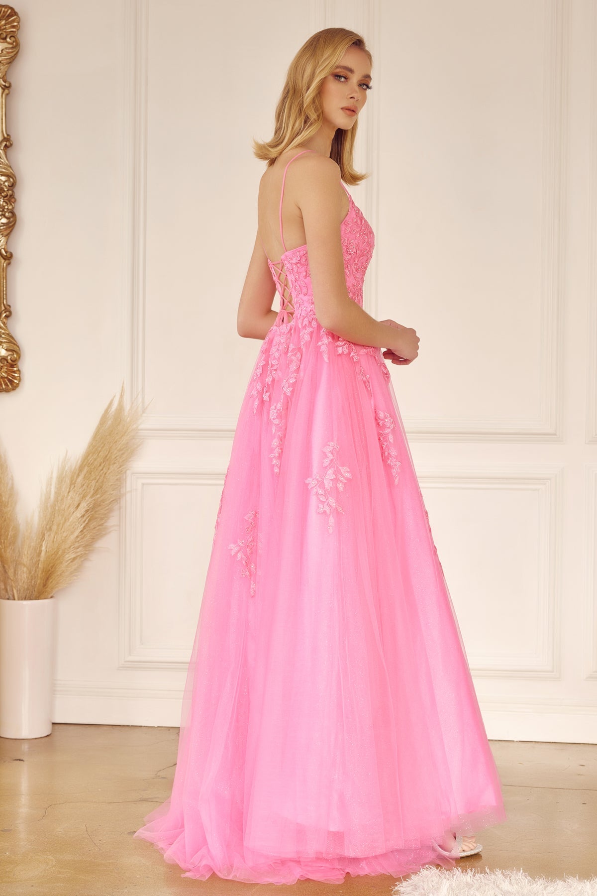 **Everlasting Elegance: Floral AppliquÃ© Tulle Prom Ballgown for Enchanting Moments**