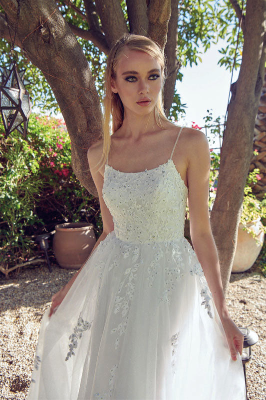 **Everlasting Elegance: Floral AppliquÃ© Tulle Prom Ballgown for Enchanting Moments**