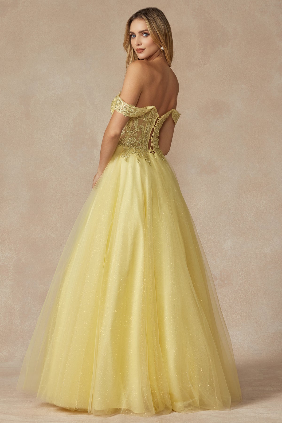 Enchanting Elegance Off-the-Shoulder Prom Gown: Shimmering Embroidered Tulle for Unforgettable Moments