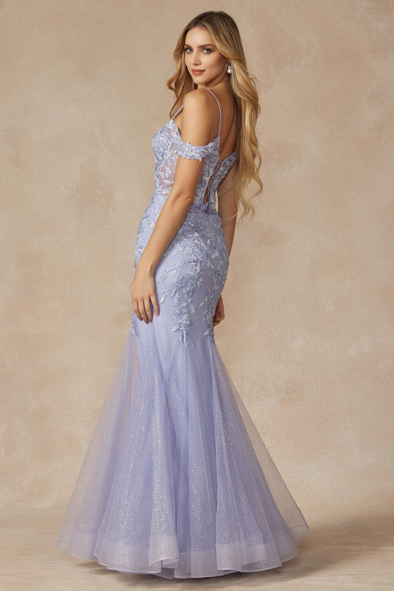 Enchanting Leaf Lace Prom Gown: Embrace Regal Elegance