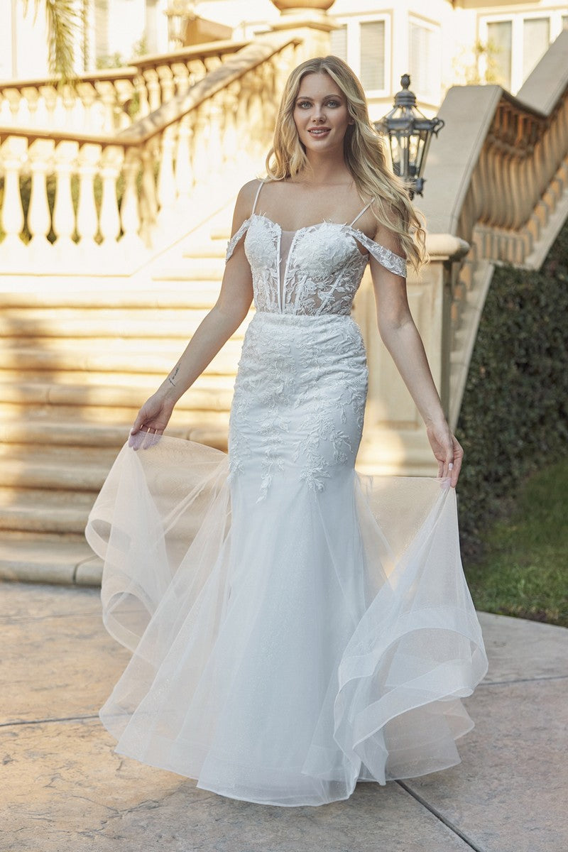 Enchanting Elegance: Embroidered Leaf Lace Gown for Unforgettable Occasions