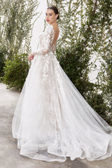 Yvaine Gowns: Ethereal Floral Enchantment for Your Unforgettable Moment