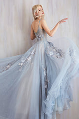 Celestial Threads' Enchanting Ethereal Tulle Gown: A Vision of Grace and Allure