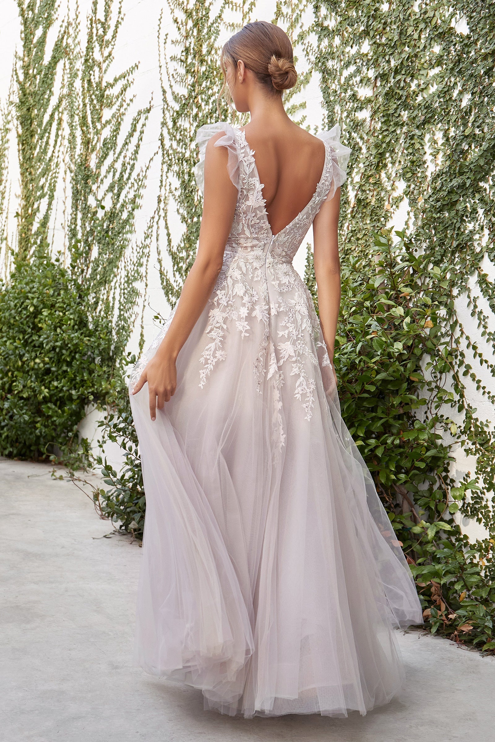 Luxe & Lace: Regal V-Neckline A-Line Tulle Gown for Captivating Occasions