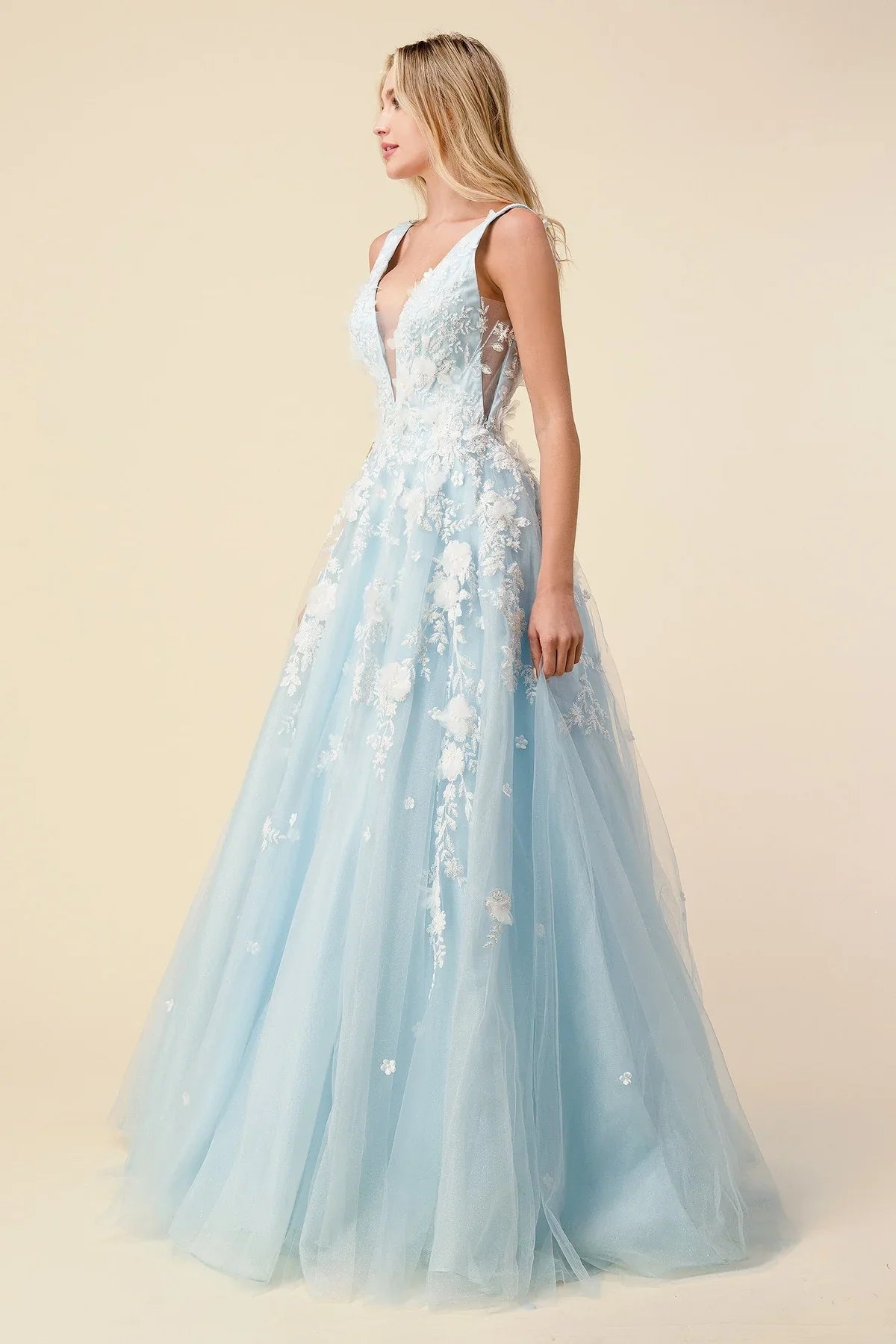 **Enchanting Elegance: Floral AppliquÃ© Ball Gown for Unforgettable Occasions**