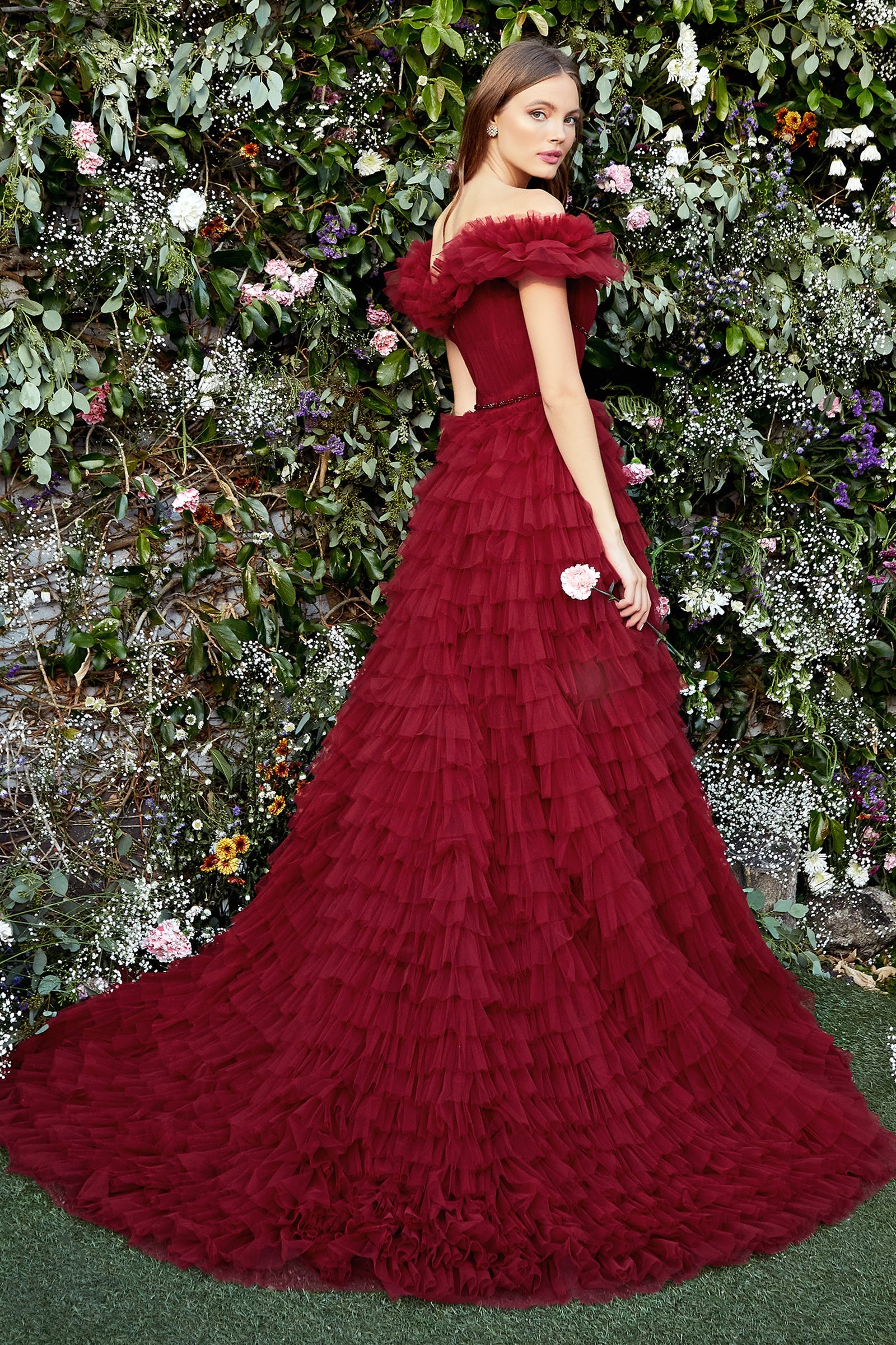 Luxe Couture: Shimmering Elegance for Unforgettable Occasions