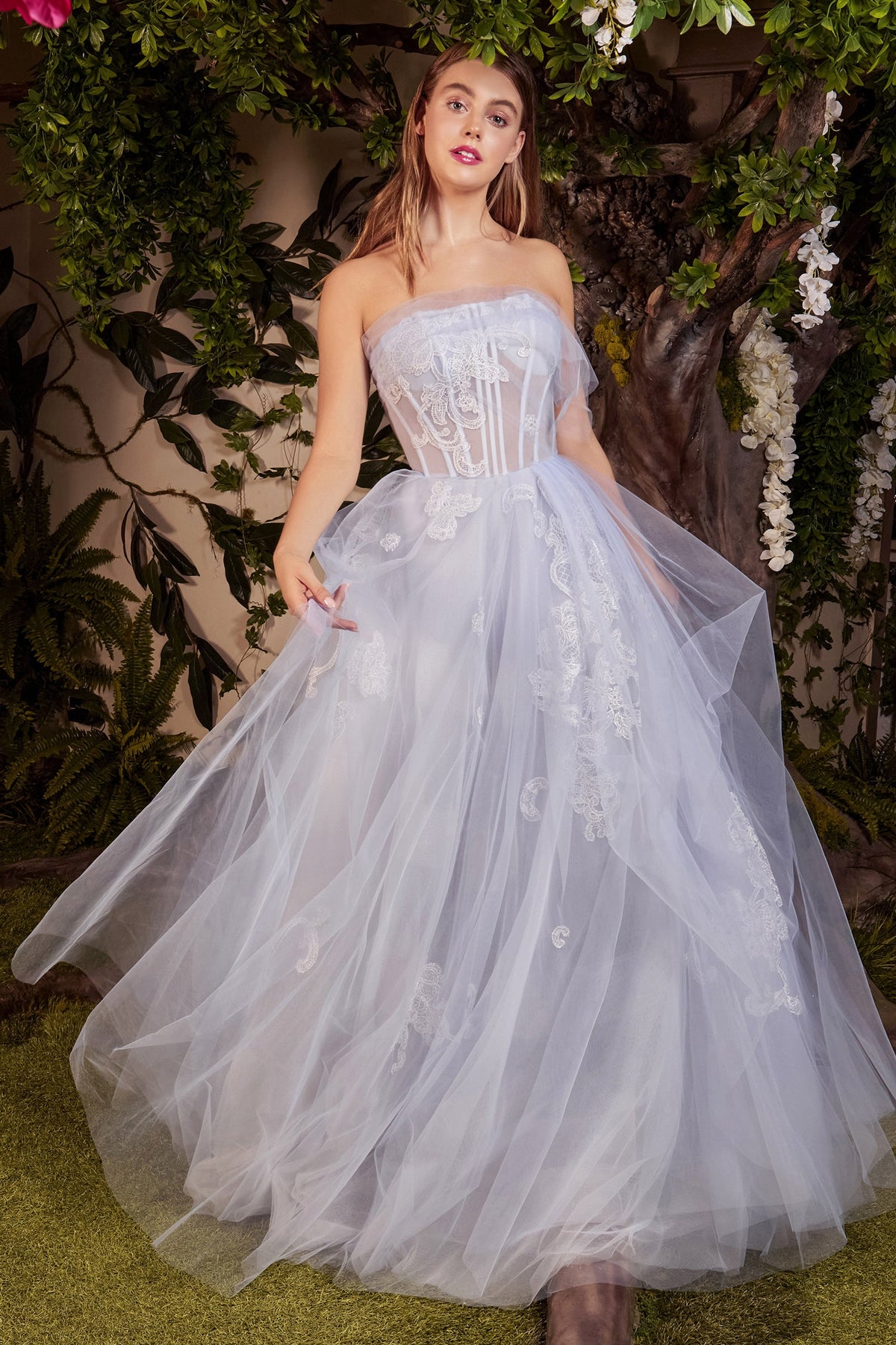 Everlasting Elegance: Embroidered Lace Ball Gown for Enchanting Occasions