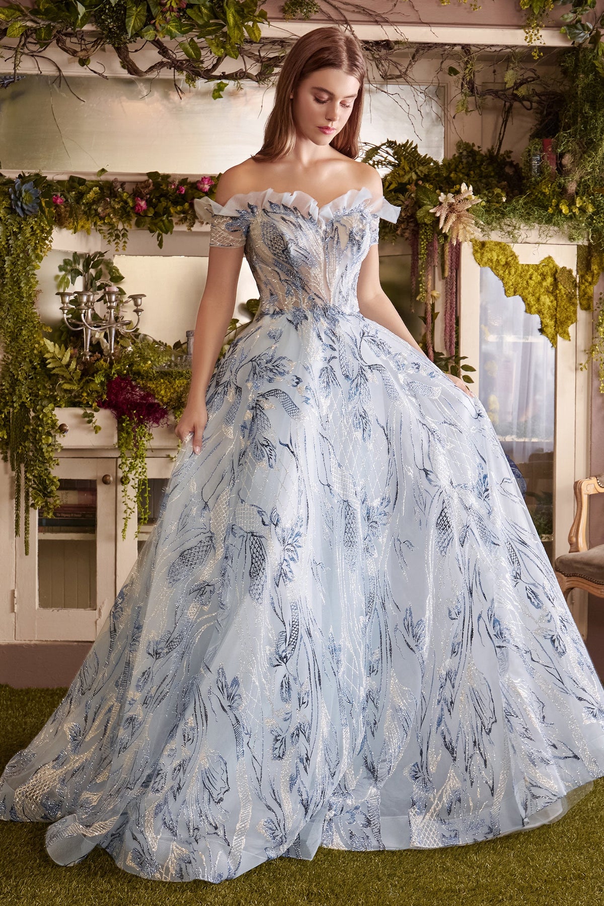 Enchanting Allure: The Epitome of Elegance for Women's Formal Attire