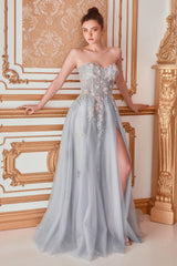 Enchanted Elegance: Alluring Sweetheart Gown for Formal Occasions