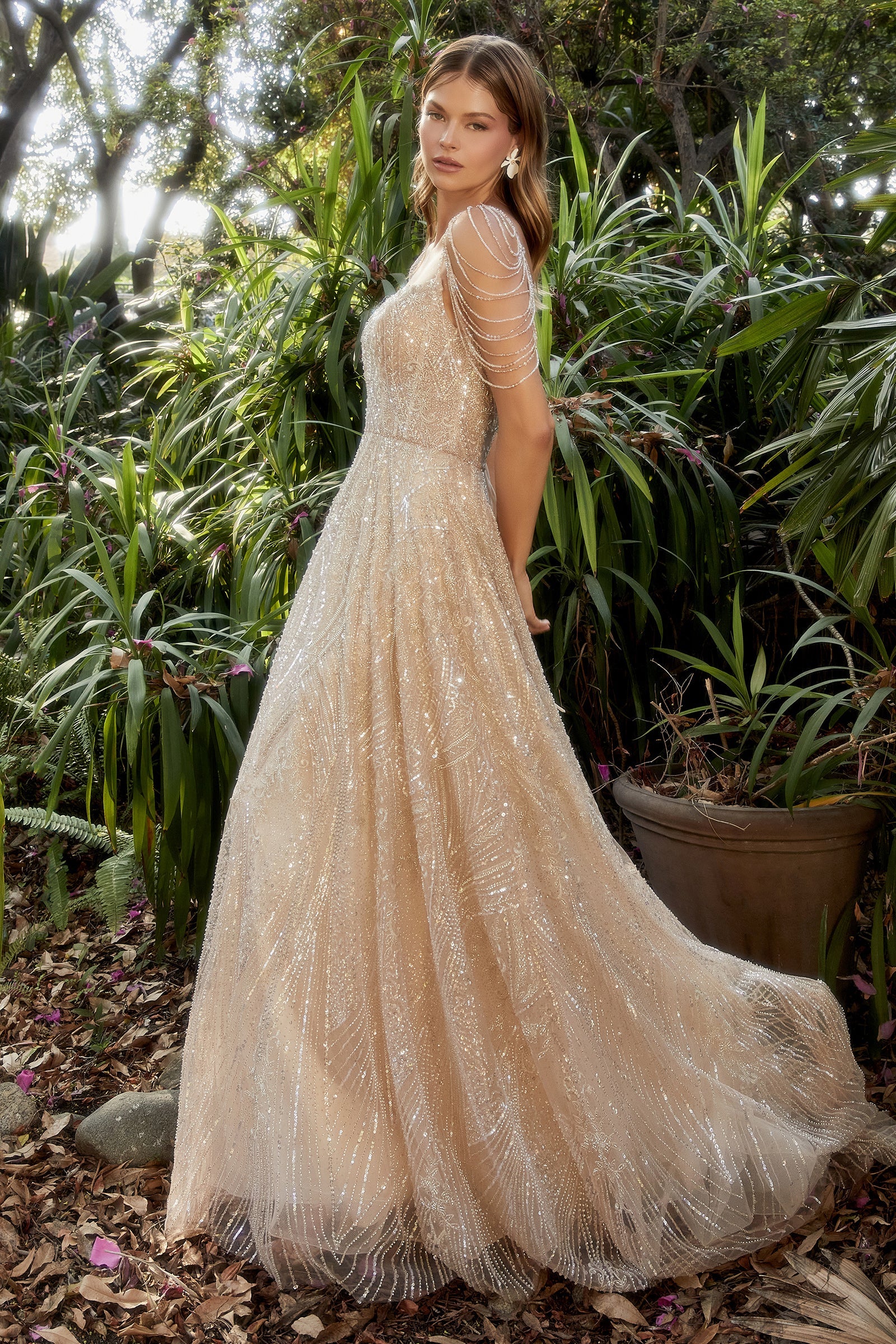 Enchanted Evenings: Shimmering Tulle Gown for Unforgettable Occasions