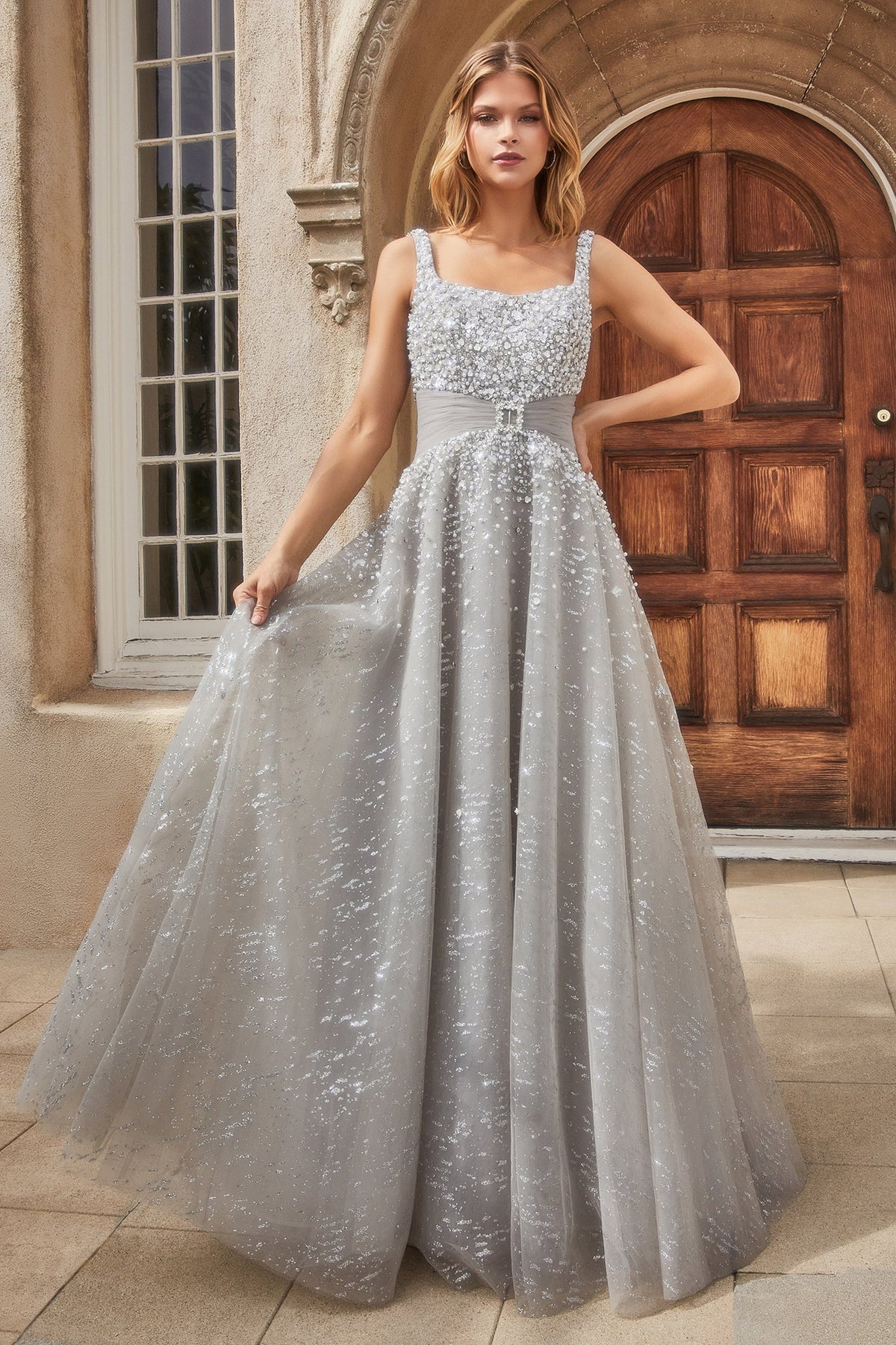 **Embrace Opulence: Shimmering Tulle Gown with Intricate Beadwork**