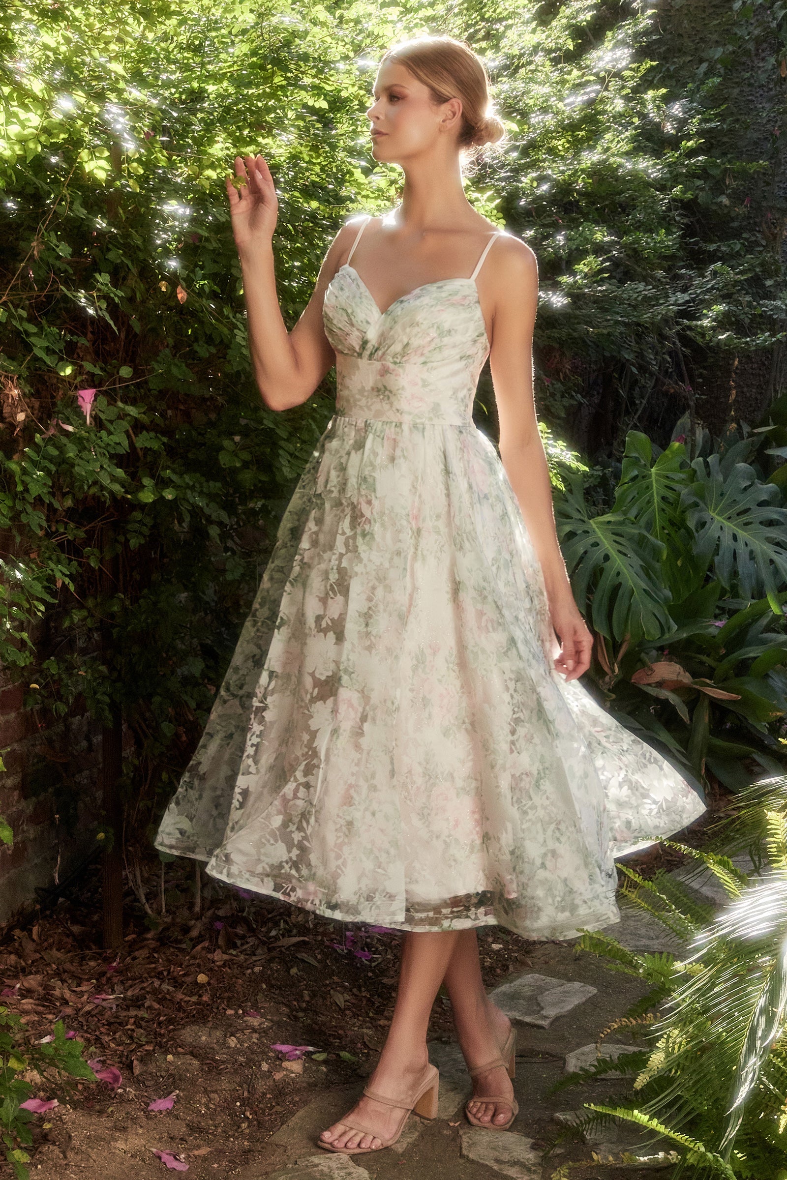 Allure Bridal: Enchanting Strapless Sweetheart Gown for Weddings and Formal Events