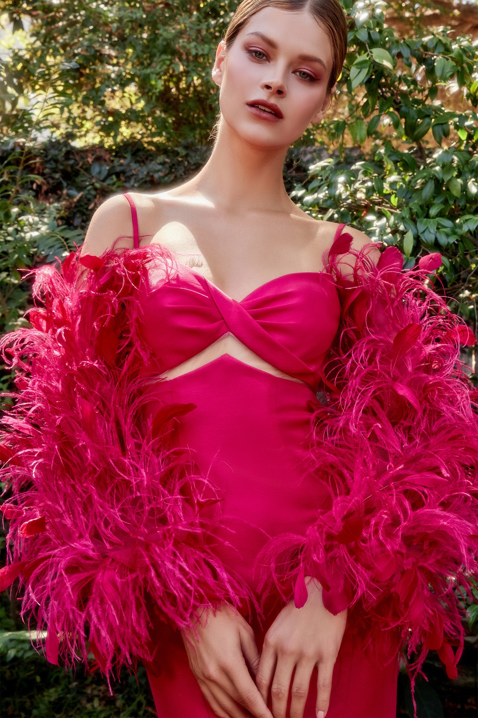 Enchanting Feather-Adorned Mermaid Gown for Unforgettable Moments
