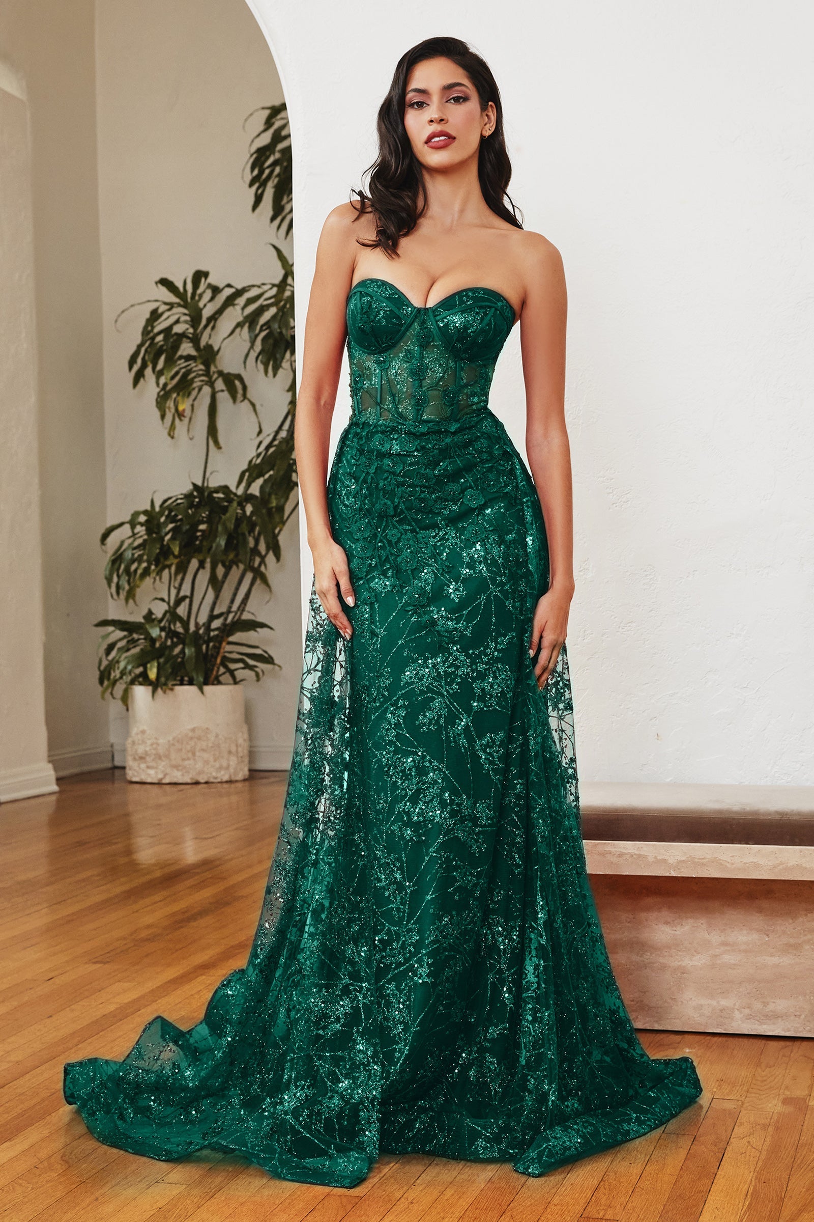 Enchanting Cinderella Divine CB046: Floral AppliquÃ© and Bead Accents for an Unforgettable Evening