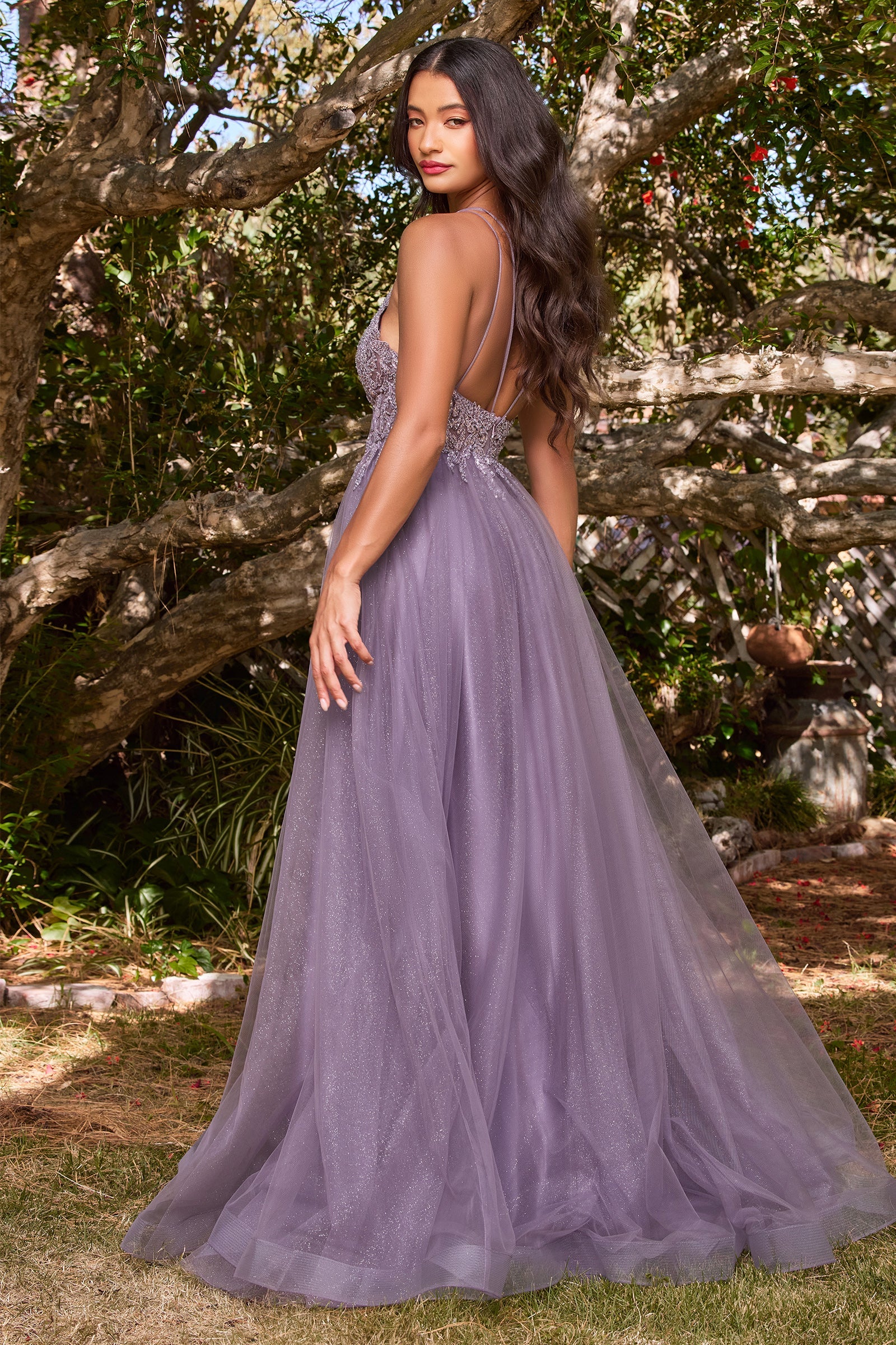 Cinderella Divine's Enchanting Beaded AppliquÃ© Prom Dress: A Vision of Grace and Allure