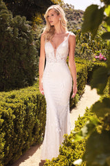 Enchante with Cinderella Divine: Embroidered Lace and Jewels in CDS403W