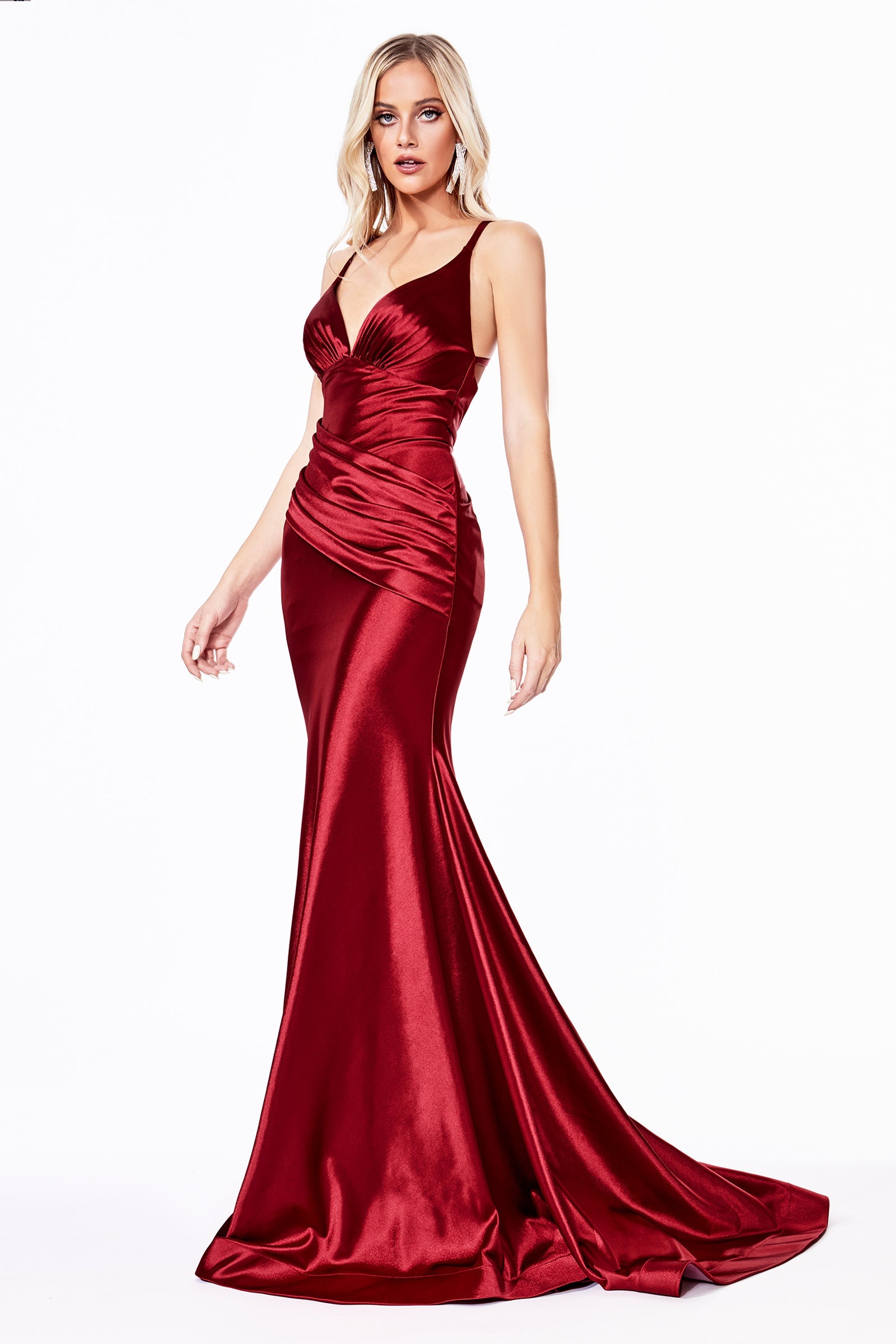 **Cinderella Divine: Enchanting Evening Gown for a Captivating Presence**