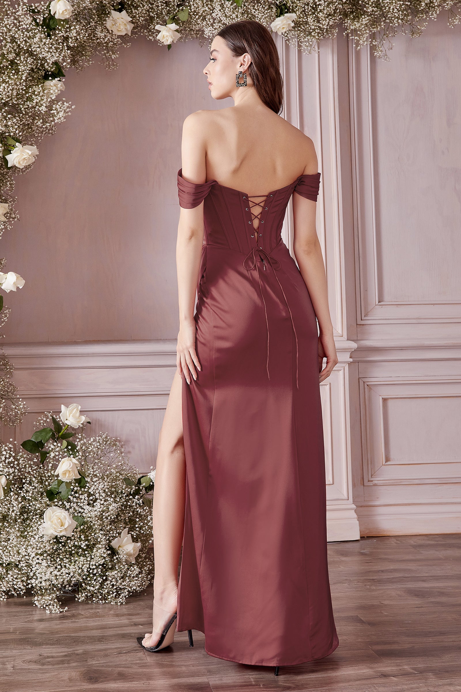 Indulge in Sultry Elegance: Cinderella Divine's Captivating Sheath Gown