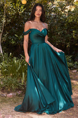 **Enchanting Evening Gown: A Vision of Grace and Elegance**
