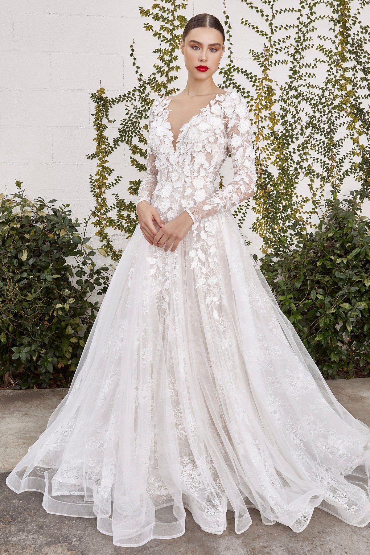 Cinderella Divine's Enchanting Lace Gown: Timeless Elegance for Special Occasions