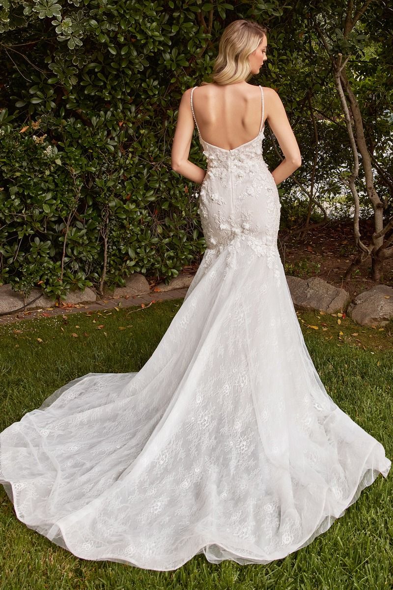 **Cinderella Divine: The Royal Lace Mermaid Wedding Dress for Your Enchanting Affair**