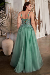 **Cinderella Divine: Enchanting Lace and Tulle Ballgown for Fairytale Occasions**