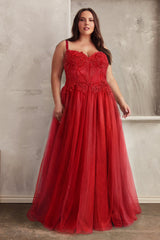 **Cinderella Divine: Enchanting Lace and Tulle Ballgown for Fairytale Occasions**