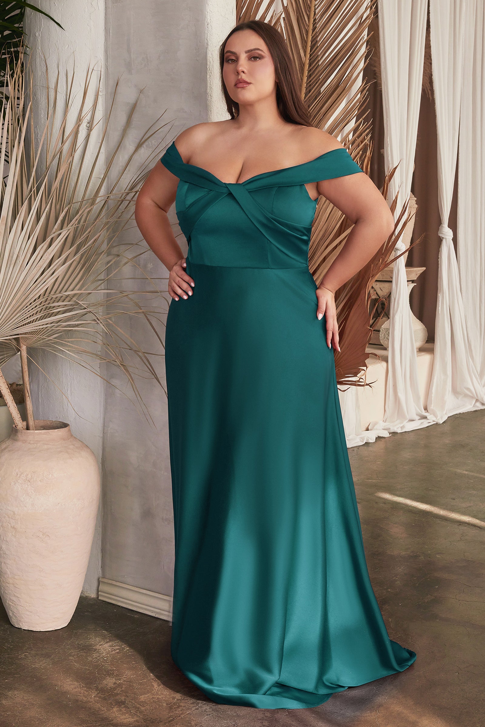 Indulge in Timeless Glamour: CINDERELLADIVINE's Enchanting Off-Shoulder Satin Dress