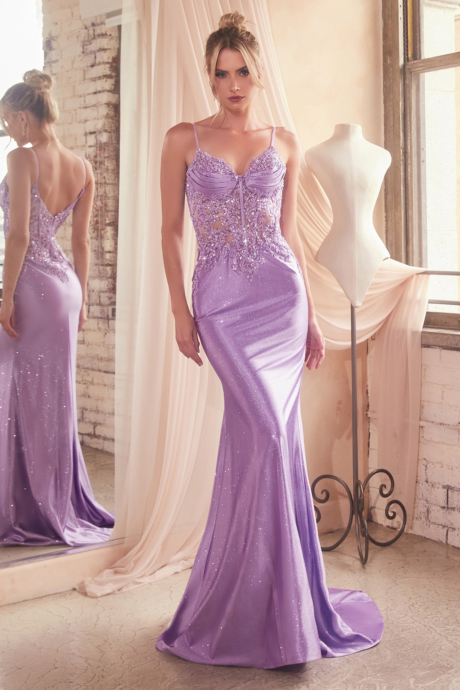 Captivating Fitted Evening Gown: Cinderella Divine's Nightlight of Glamour