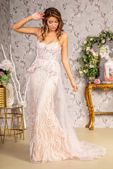**GLS by Gloria: Captivating Mermaid Gown with Shimmering Glitter**