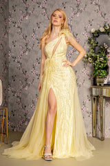 **GLS by Gloria: Asymmetrical Gown for Enchanting Occasions**