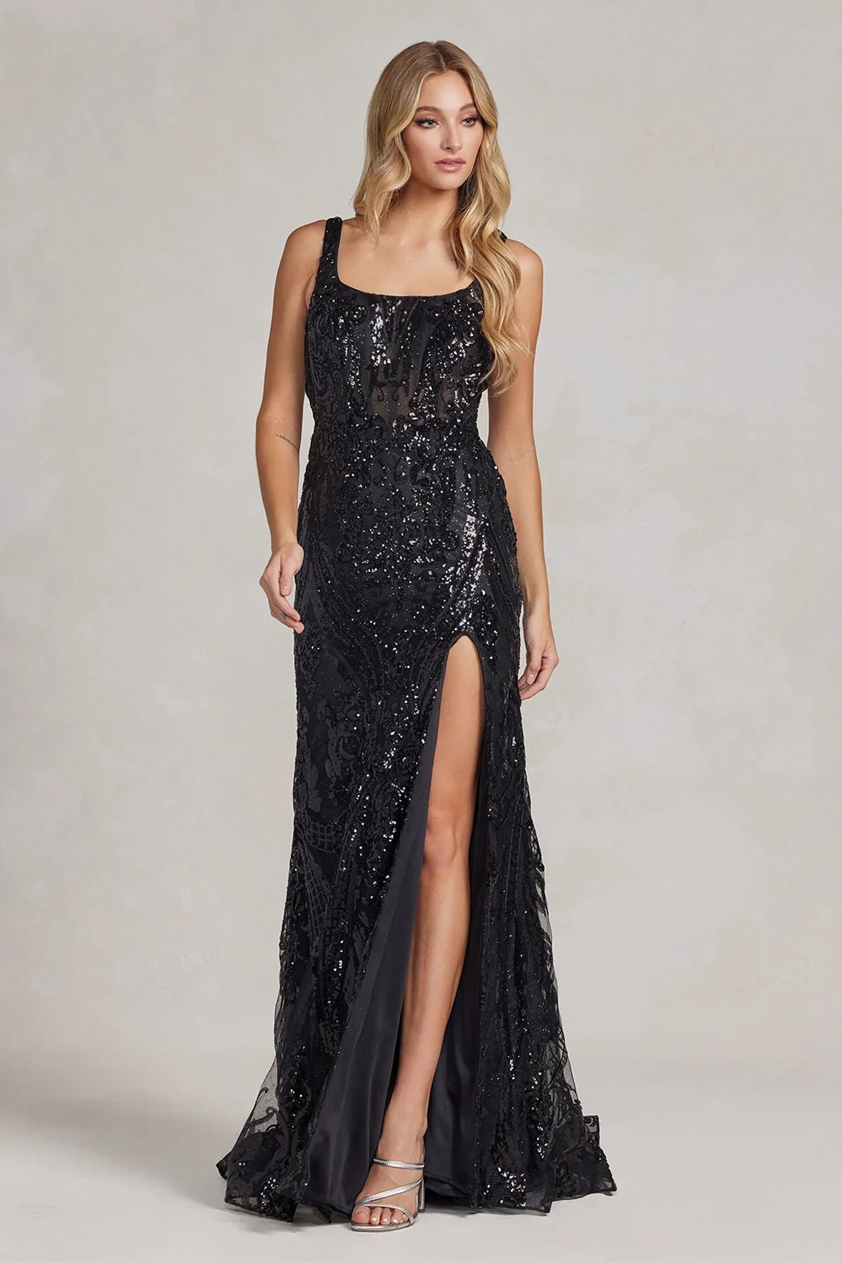 Nox Anabel C1103: The Epitome of Glamour for Red Carpet Events and Formal Occasions