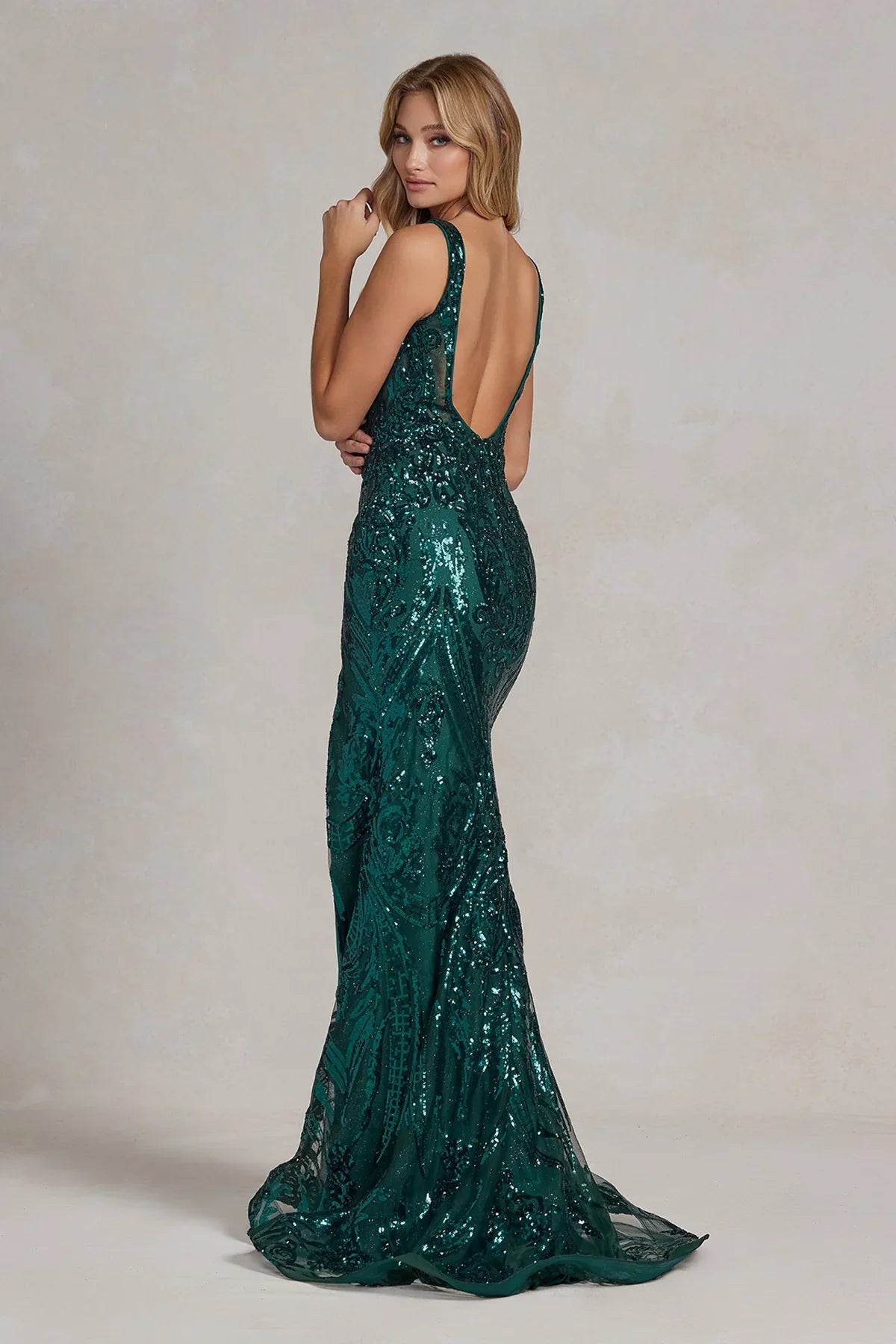 **Nox Anabel's Regal Masterpiece: Shimmering Elegance for Unforgettable Occasions**