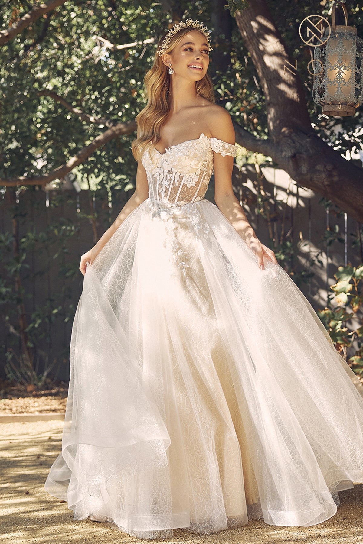 Enchanted Elegance: Ethereal Tulle Gown for Unforgettable Occasions