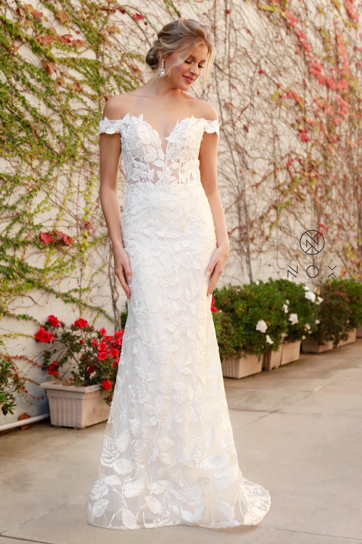 Timeless Romance: Enchanting Off-the-Shoulder Mermaid Gown